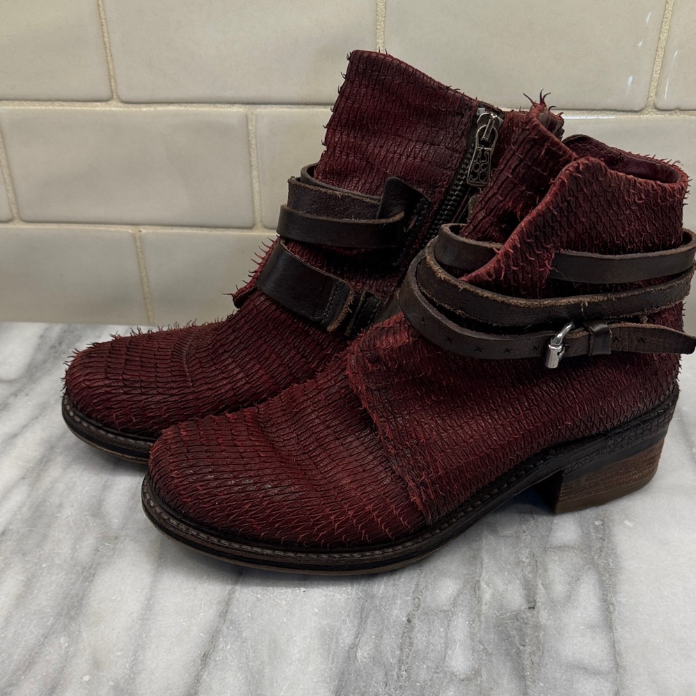A.S.98 Textured Burgundy Ankle Boots